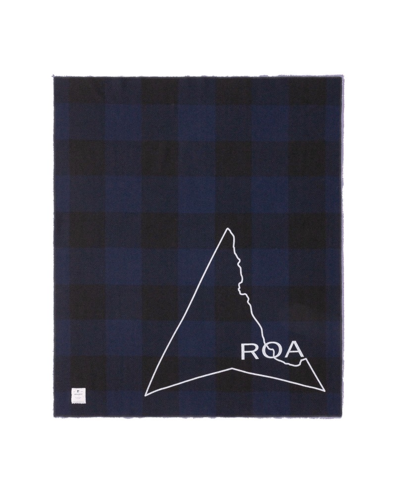 Navy ROA Woolrich Blanket | OISZU-0854