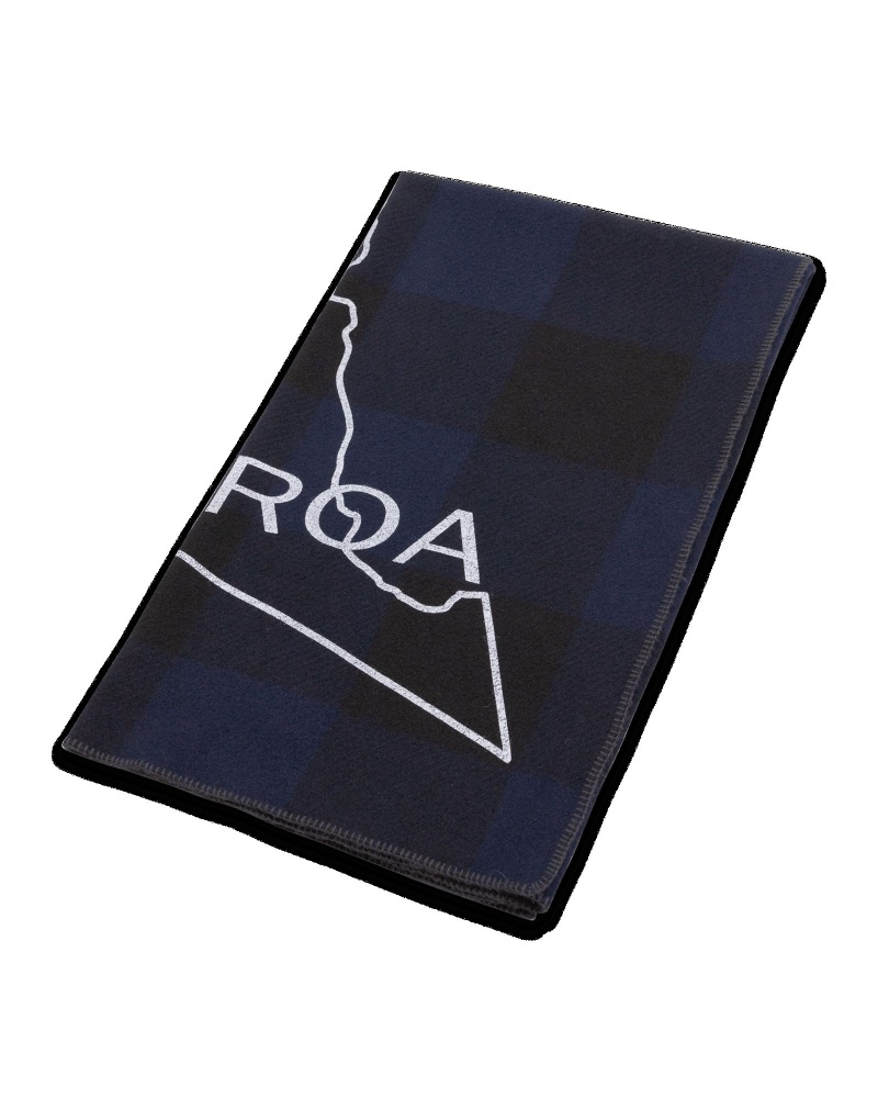 Navy ROA Woolrich Blanket | OISZU-0854